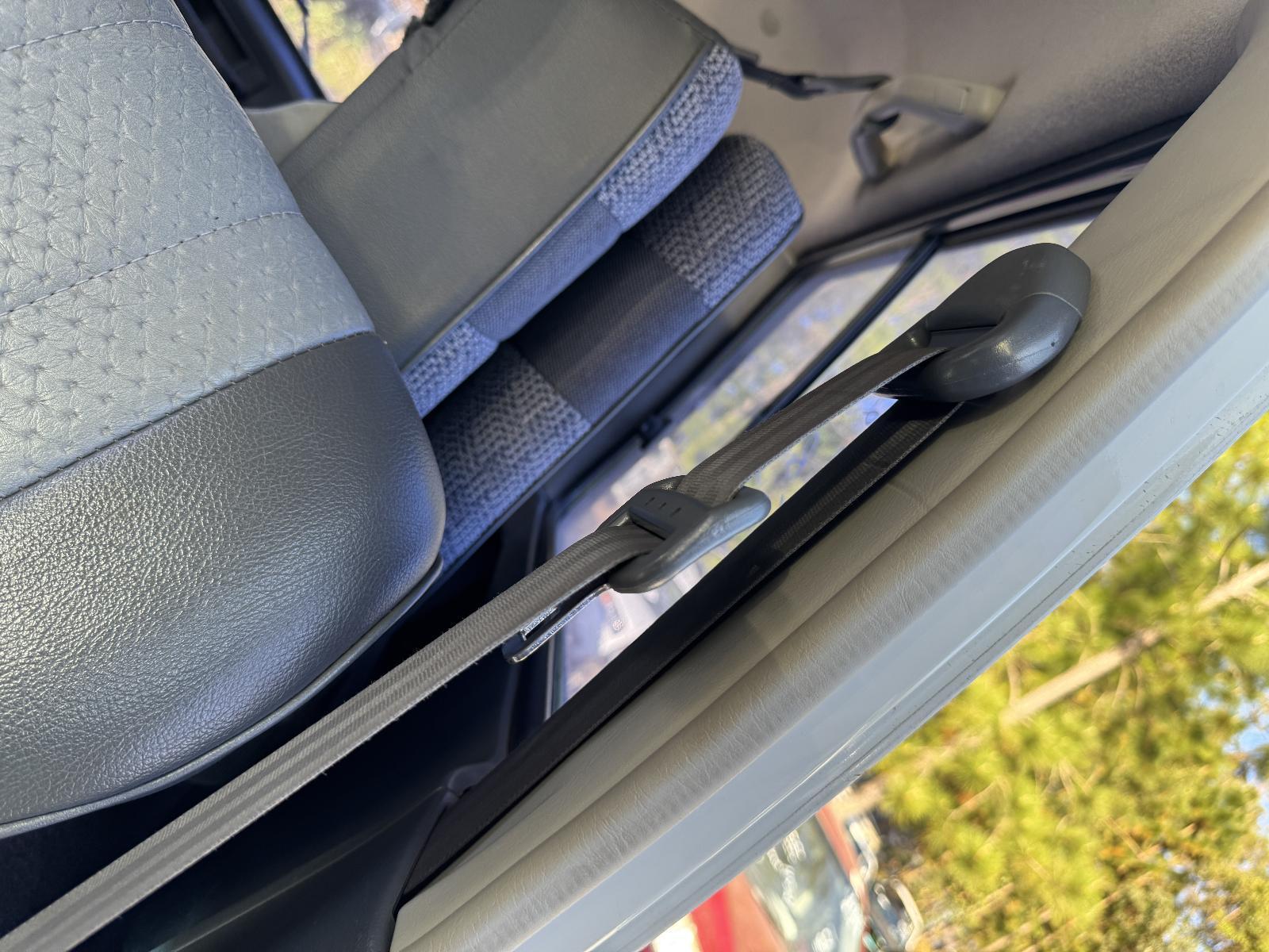 View Auto part Seatbelt/Stalk TOYOTA LANDCRUISER 1996