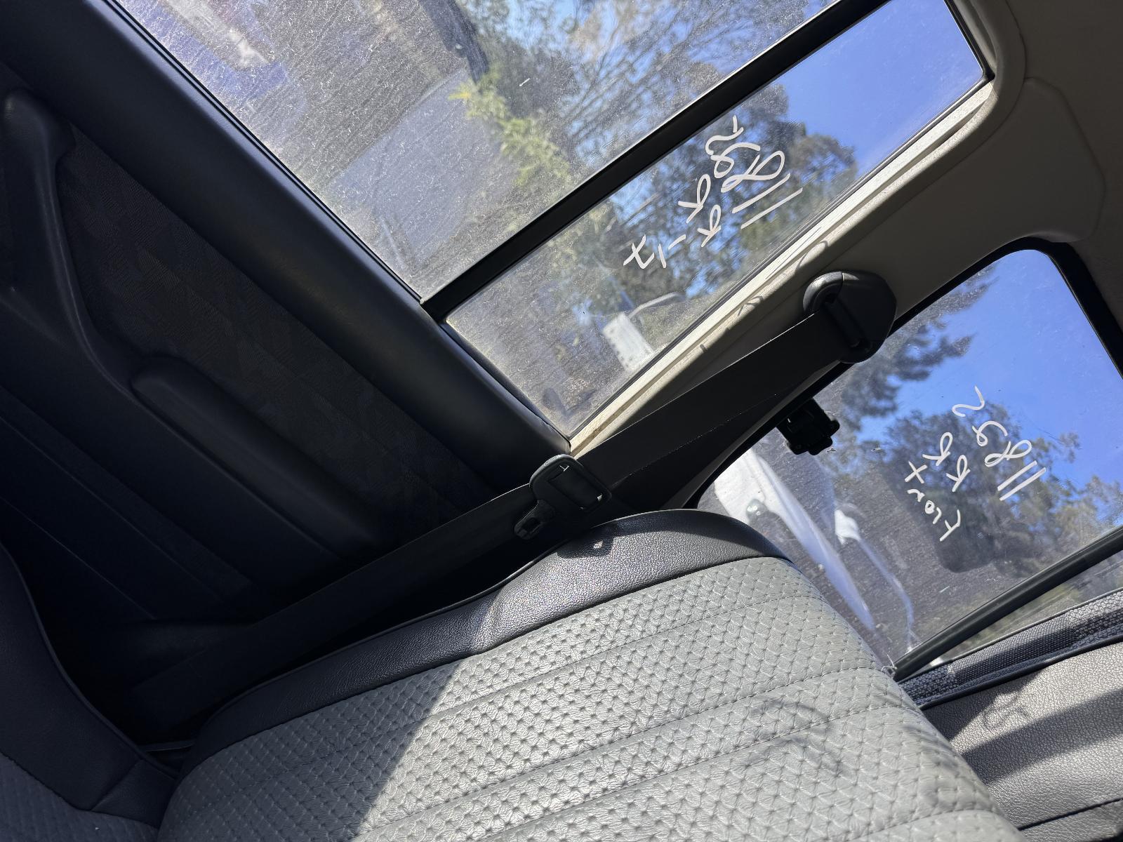 View Auto part Seatbelt/Stalk TOYOTA LANDCRUISER 1996