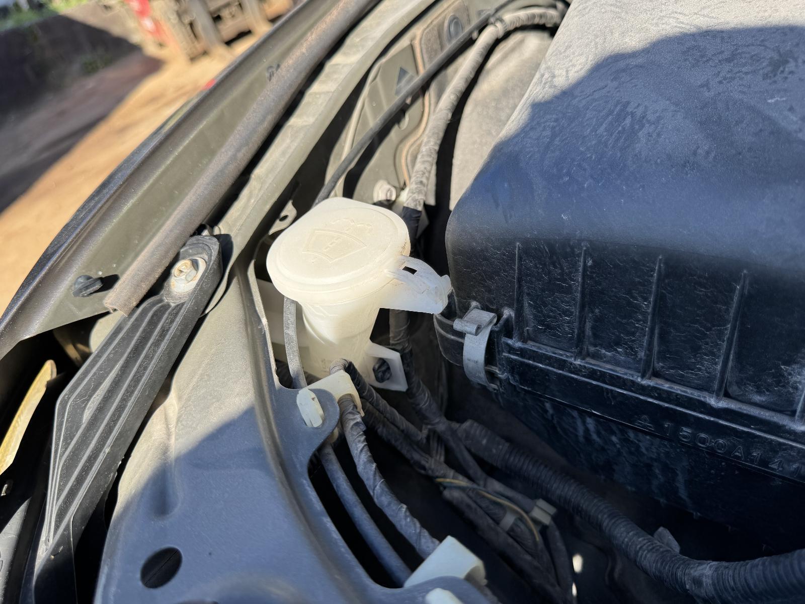 View Auto part Washer Bottle MITSUBISHI PAJERO 2010