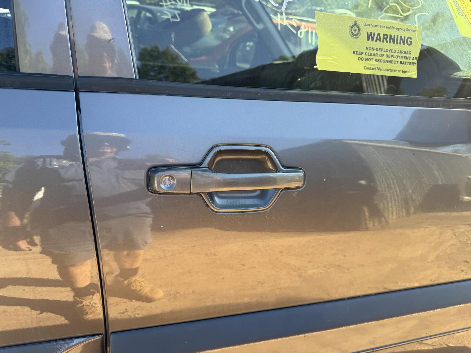 View Auto part Door Handle MITSUBISHI PAJERO 2010