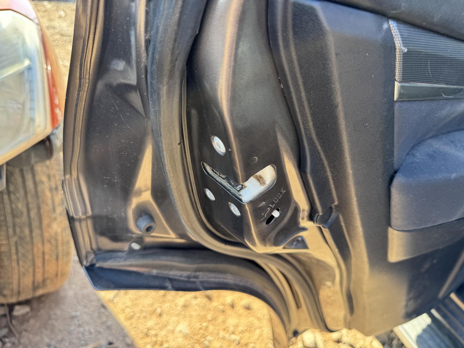 View Auto part Door/Boot/Gate Lock MITSUBISHI PAJERO 2010