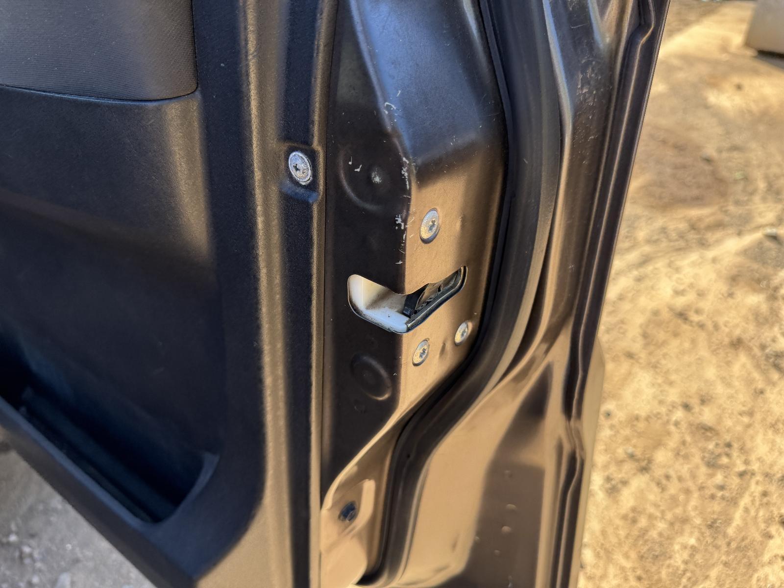 View Auto part Door/Boot/Gate Lock MITSUBISHI PAJERO 2010