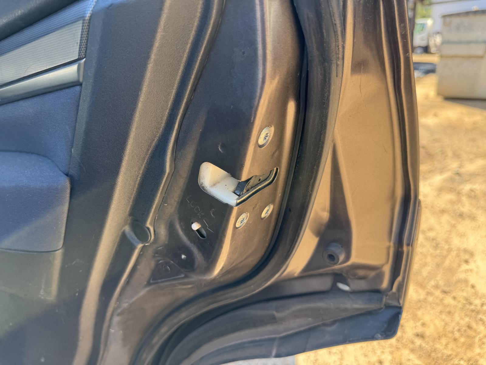View Auto part Door/Boot/Gate Lock MITSUBISHI PAJERO 2010