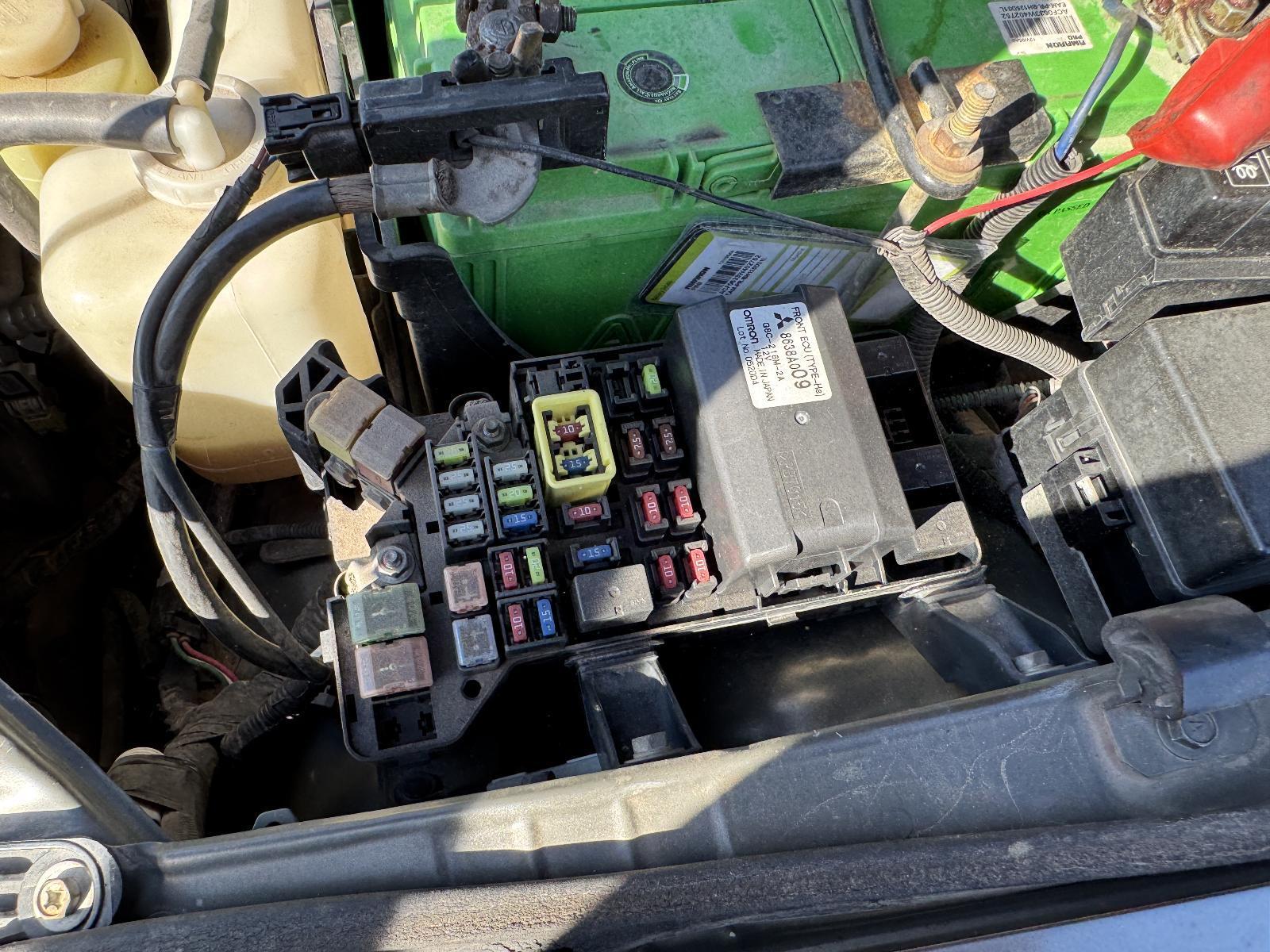 View Auto part Fuse Box MITSUBISHI PAJERO 2010