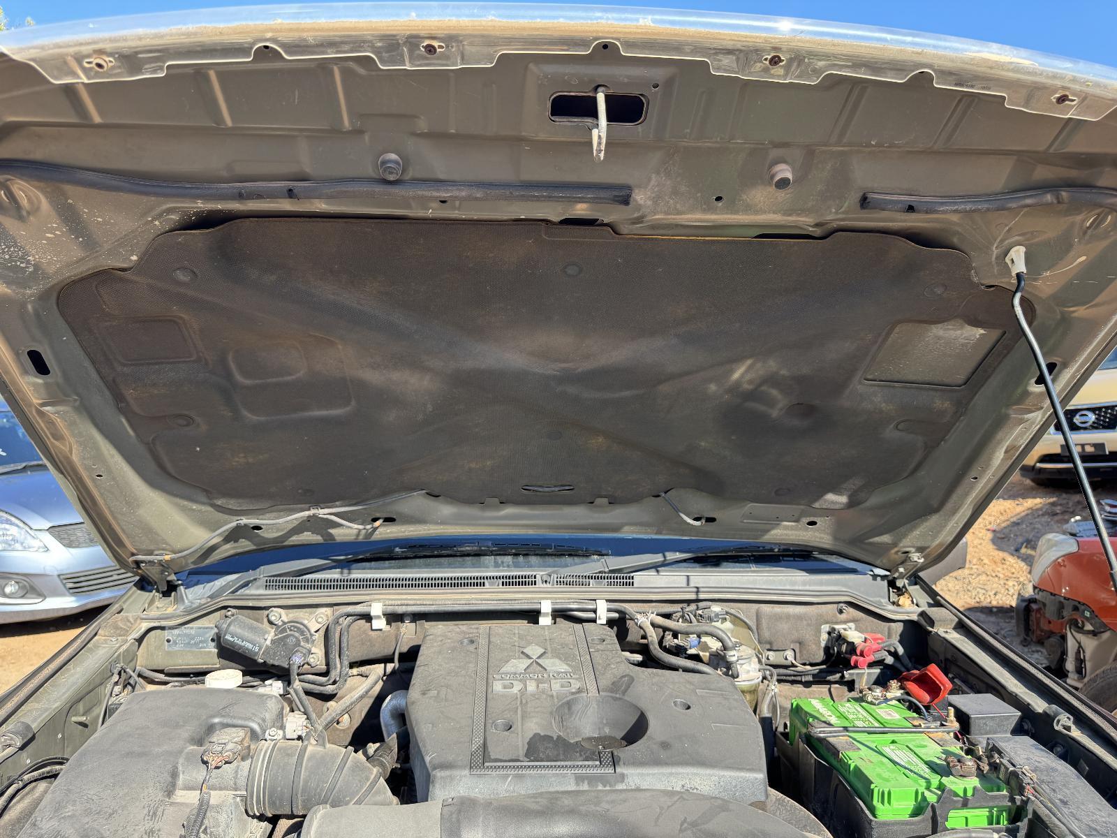 View Auto part Plenum Chamber MITSUBISHI PAJERO 2010