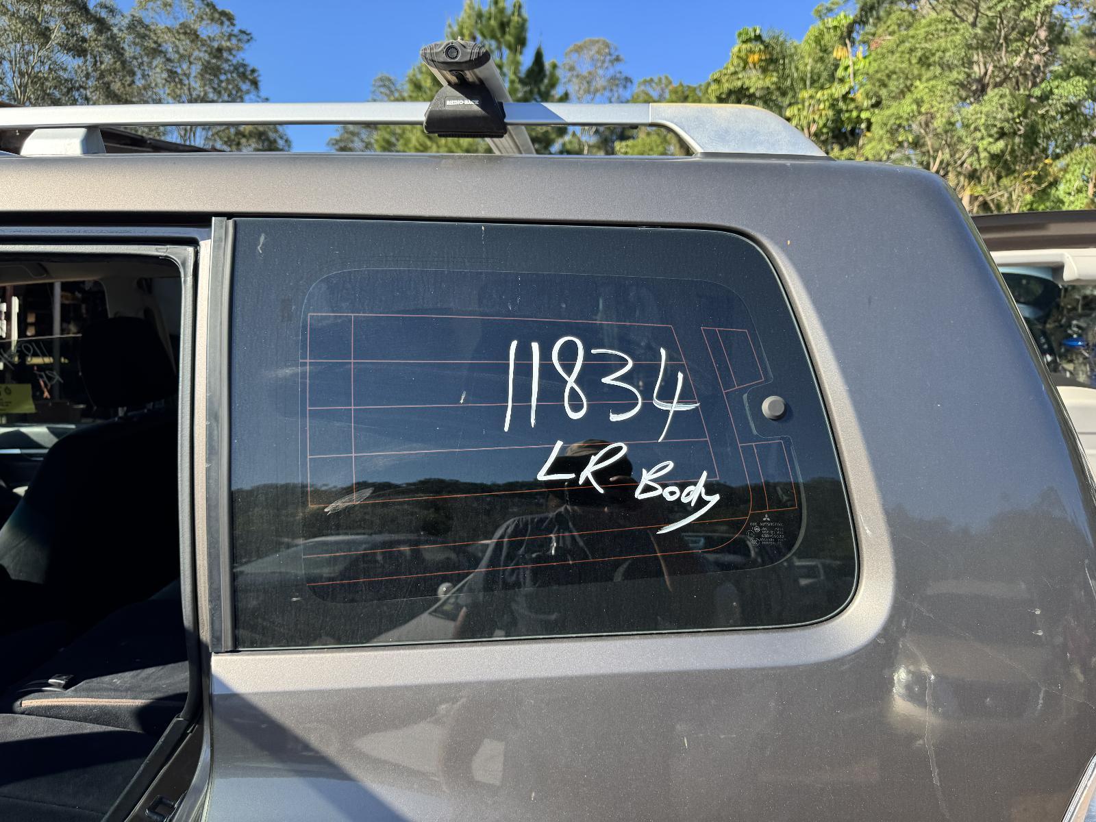 View Auto part Left Rear Side Glass MITSUBISHI PAJERO 2010