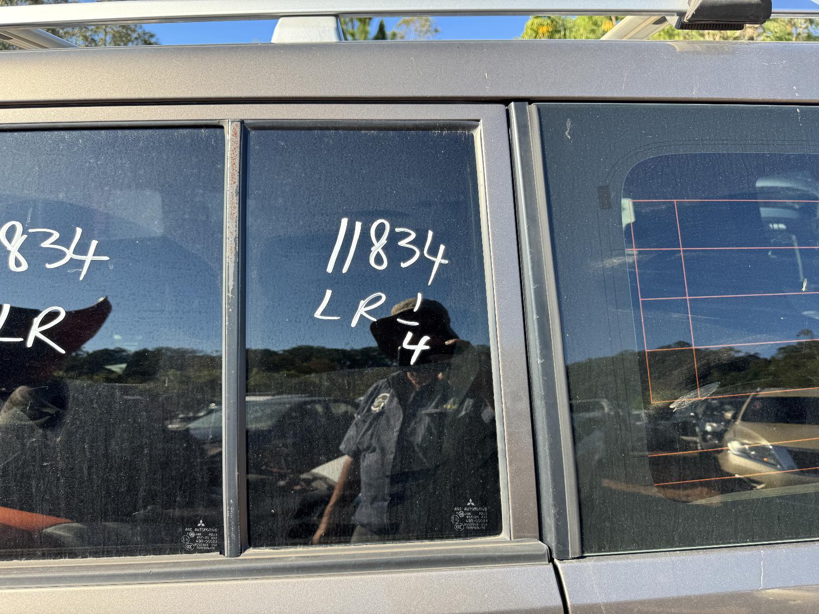 View Auto part Left Rear 1/4 Door Glass MITSUBISHI PAJERO 2010