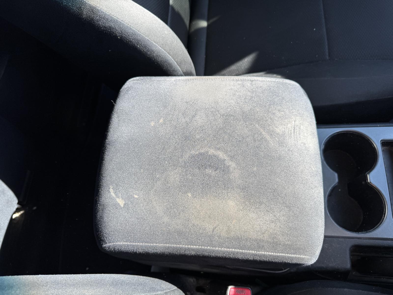 View Auto part Console MITSUBISHI PAJERO 2010