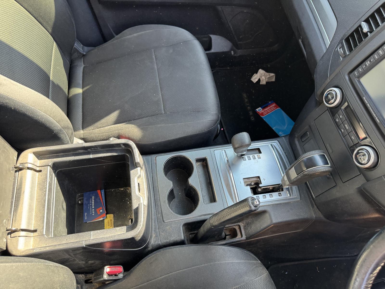 View Auto part Console MITSUBISHI PAJERO 2010