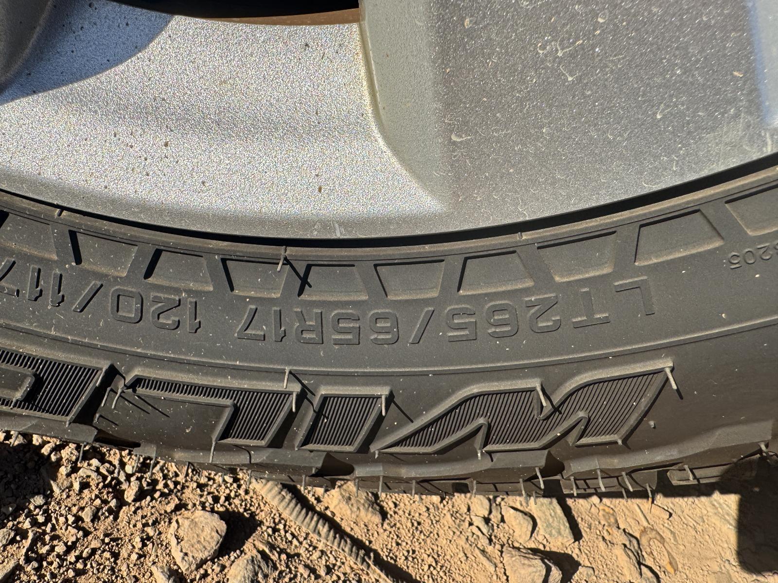 View Auto part Tyre MITSUBISHI PAJERO 2010