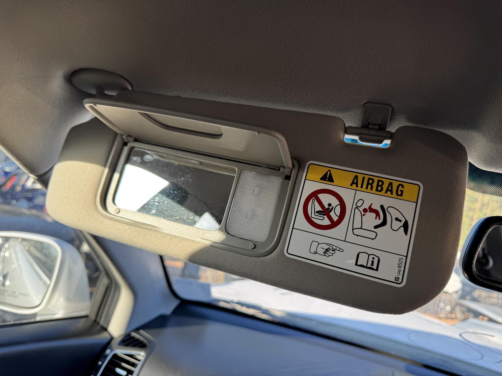 View Auto part Sunvisor HOLDEN CAPTIVA 2017