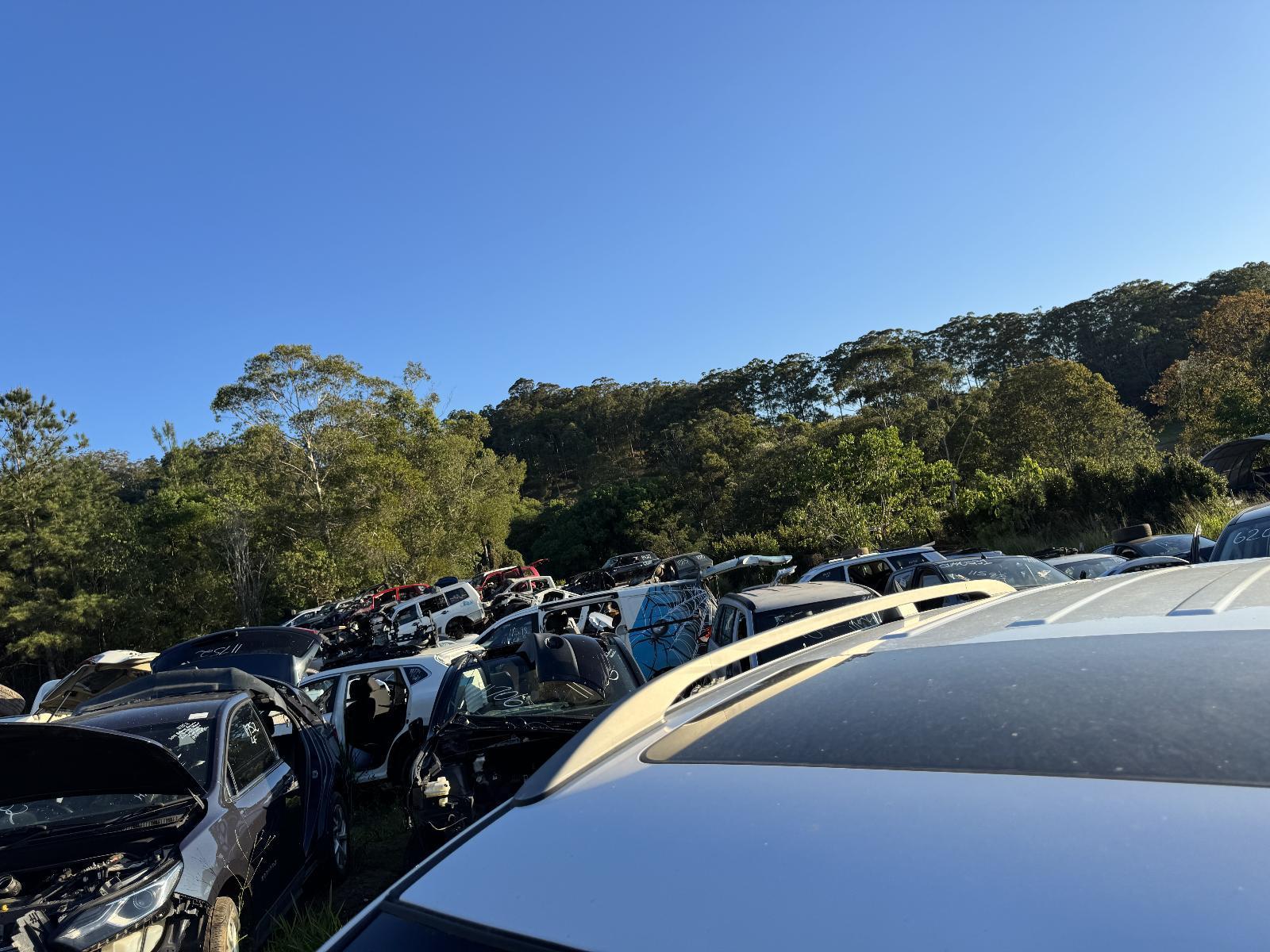 View Auto part Roof Rack/Bars HOLDEN CAPTIVA 2017