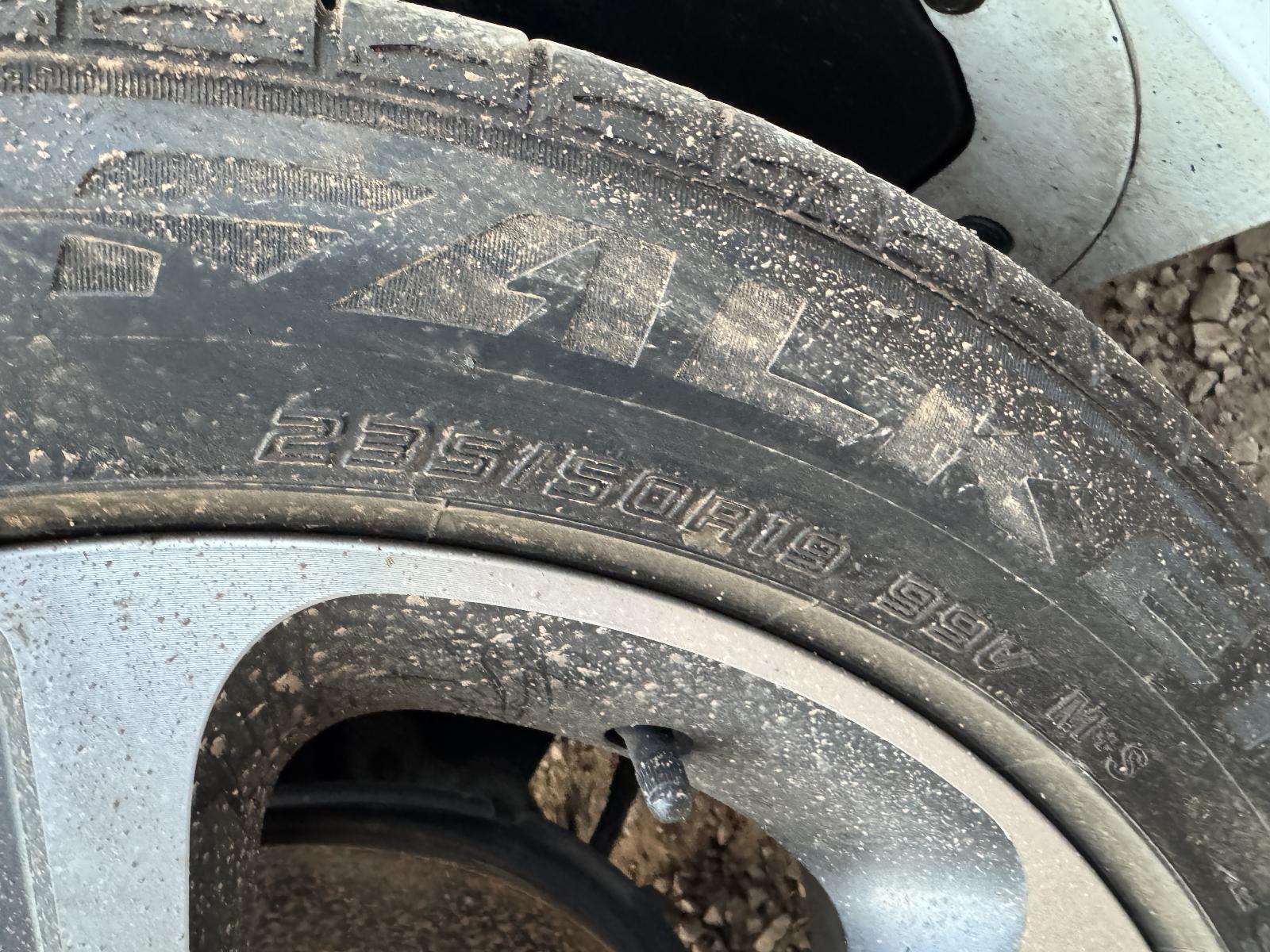 View Auto part Tyre HOLDEN CAPTIVA 2017