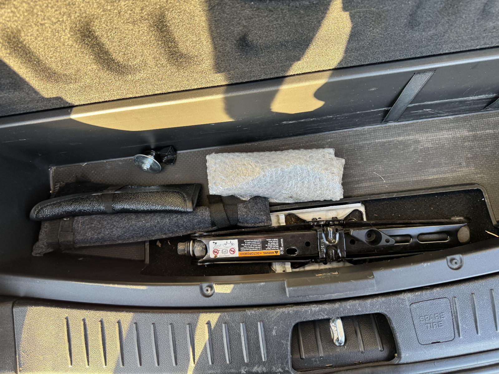 View Auto part Jack/Tool Kit HOLDEN CAPTIVA 2017