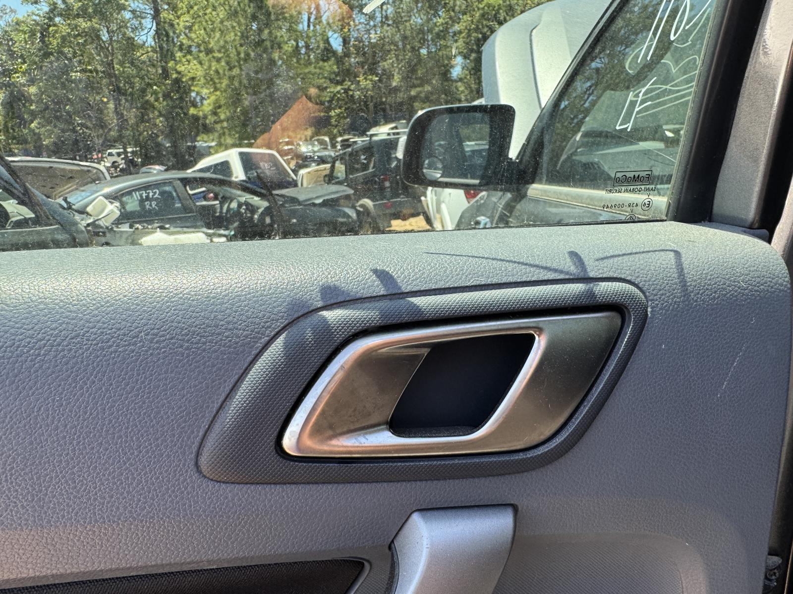 View Auto part Door Handle FORD RANGER 2018