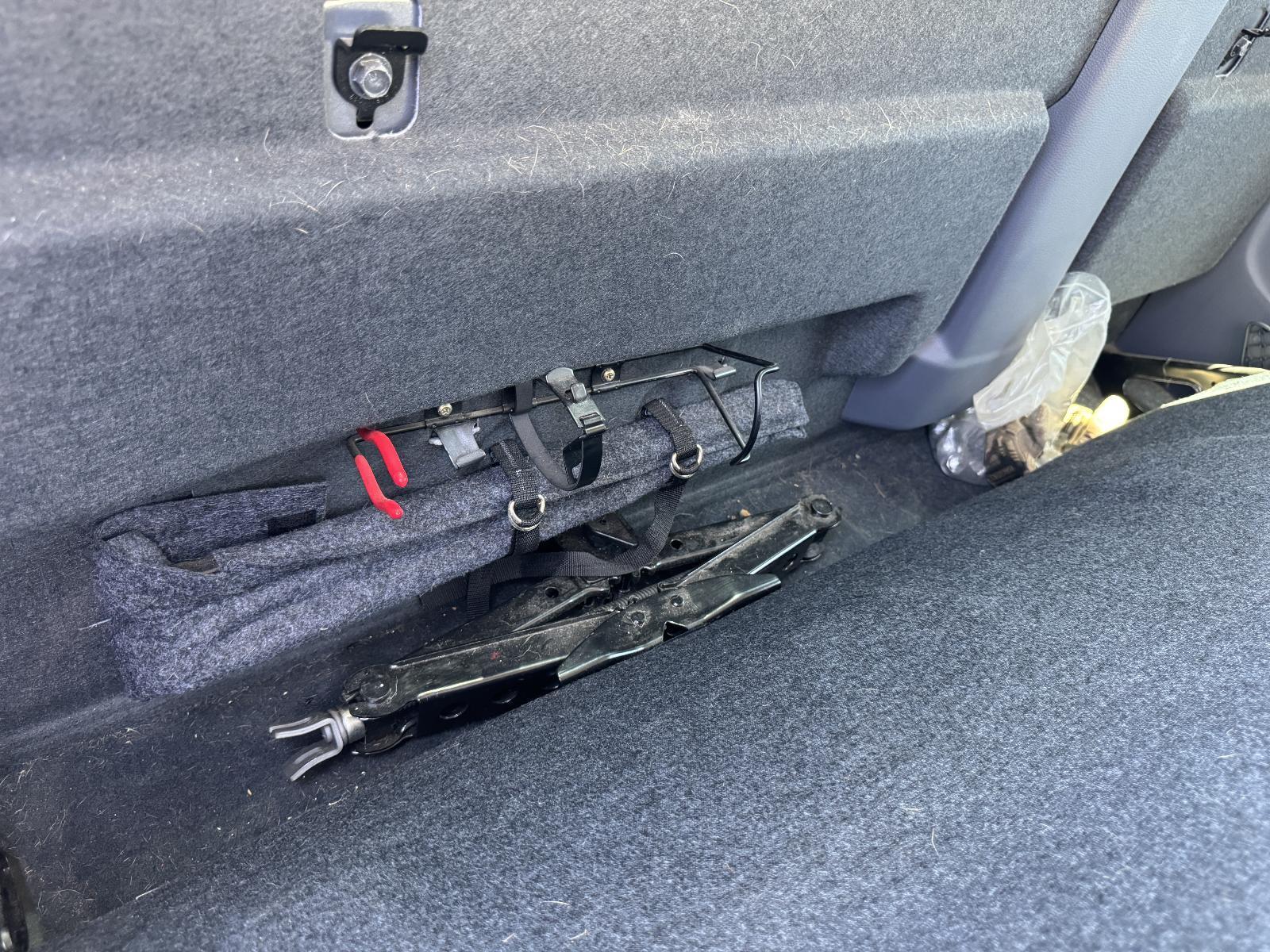 View Auto part Jack/Tool Kit FORD RANGER 2018