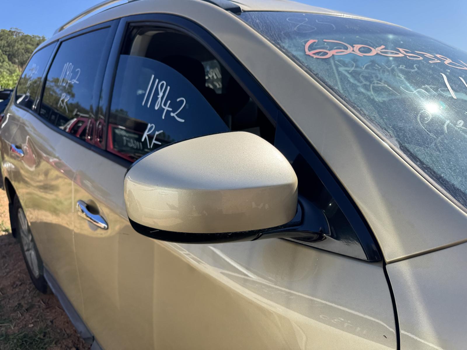 View Auto part Right Door Mirror NISSAN PATHFINDER 2014