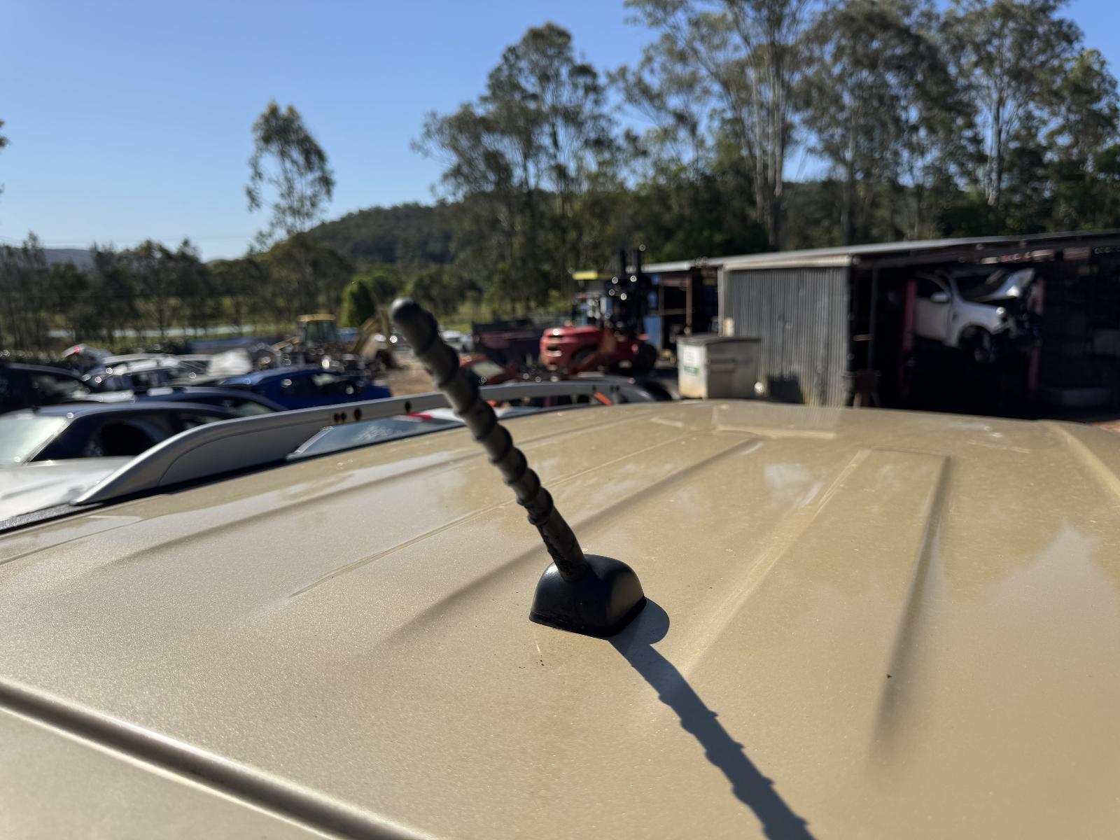 View Auto part Antenna NISSAN PATHFINDER 2014