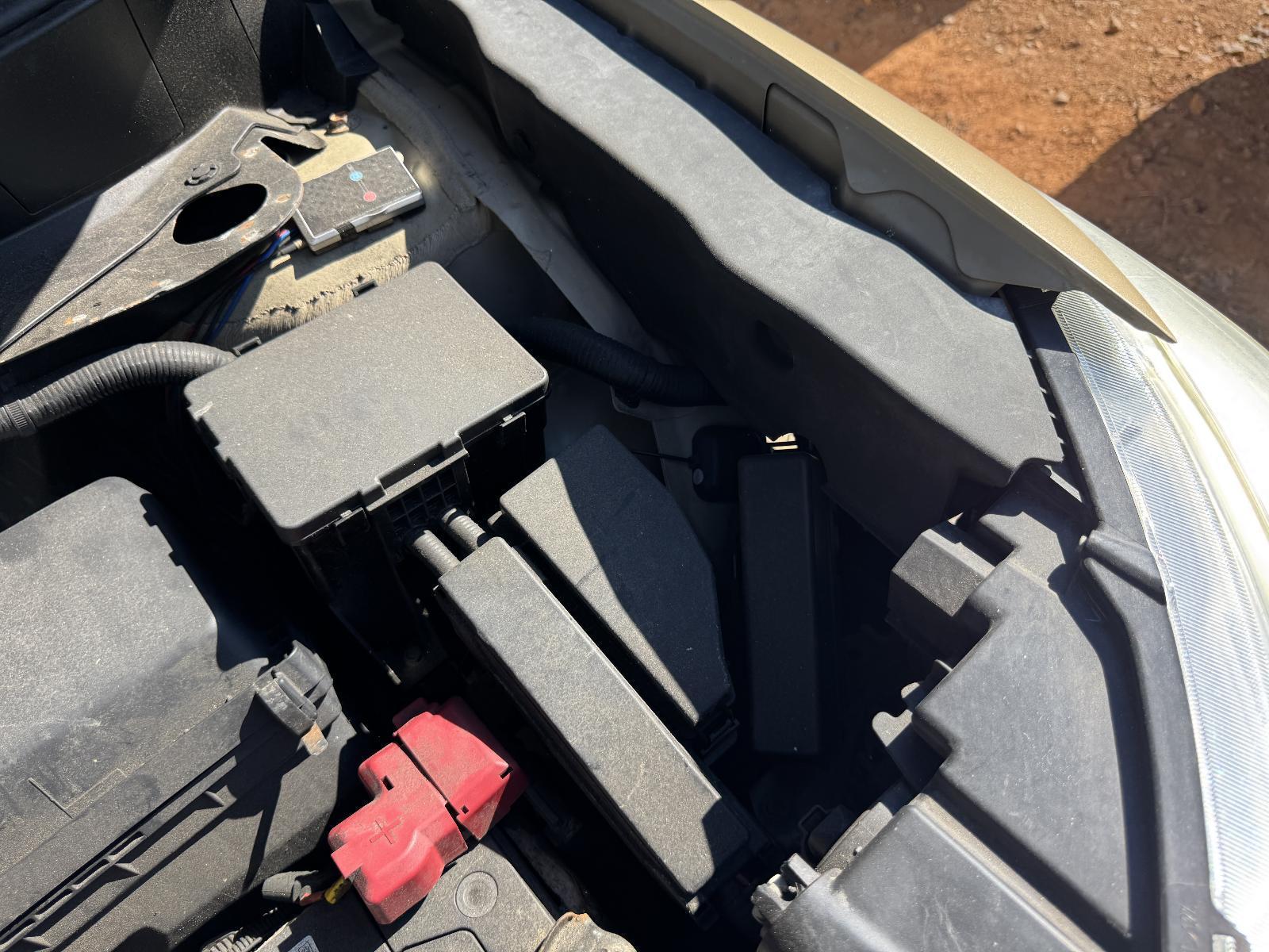 View Auto part Fuse Box NISSAN PATHFINDER 2014