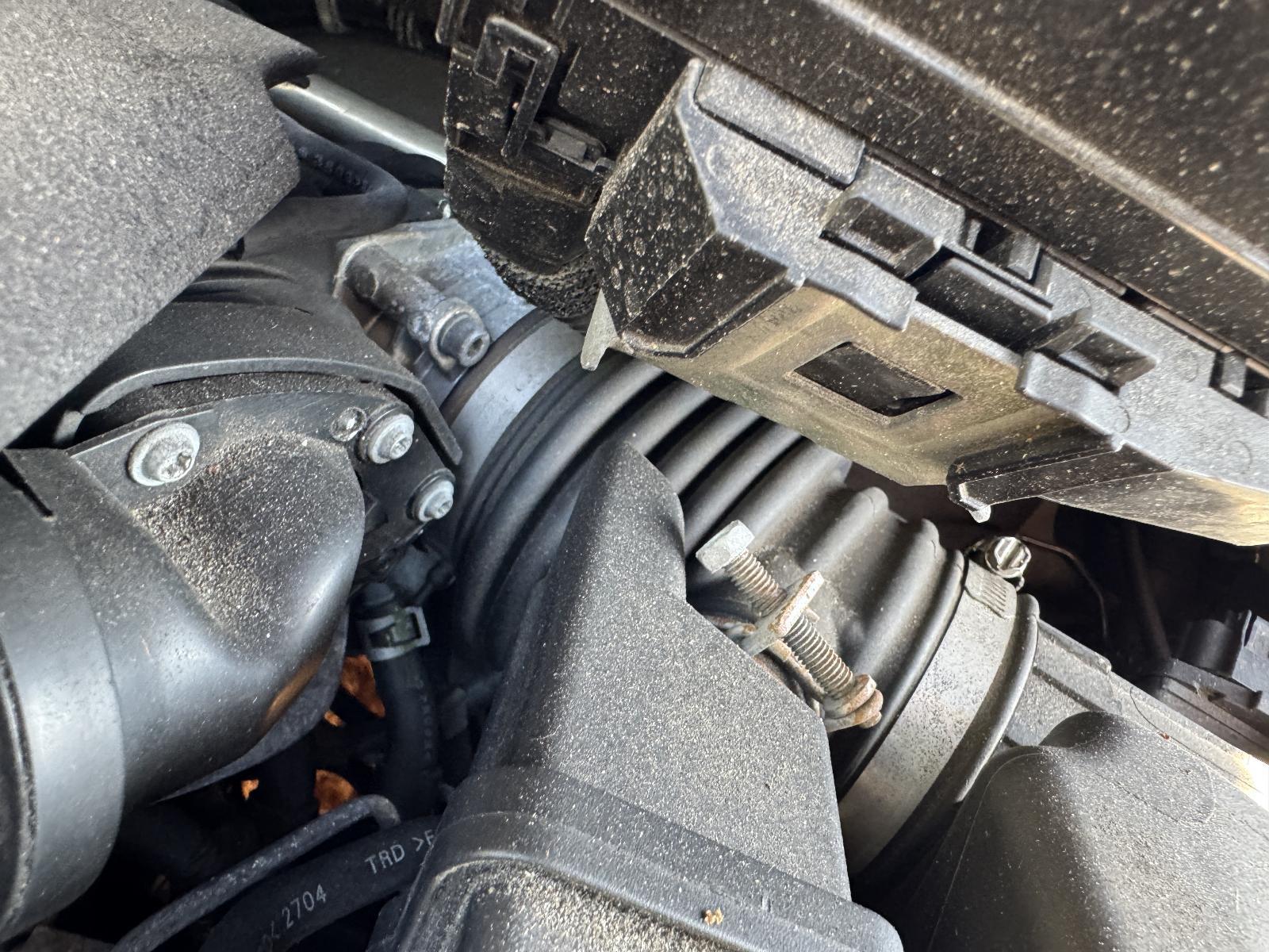 View Auto part Air Cleaner Duct/Hos NISSAN PATHFINDER 2014