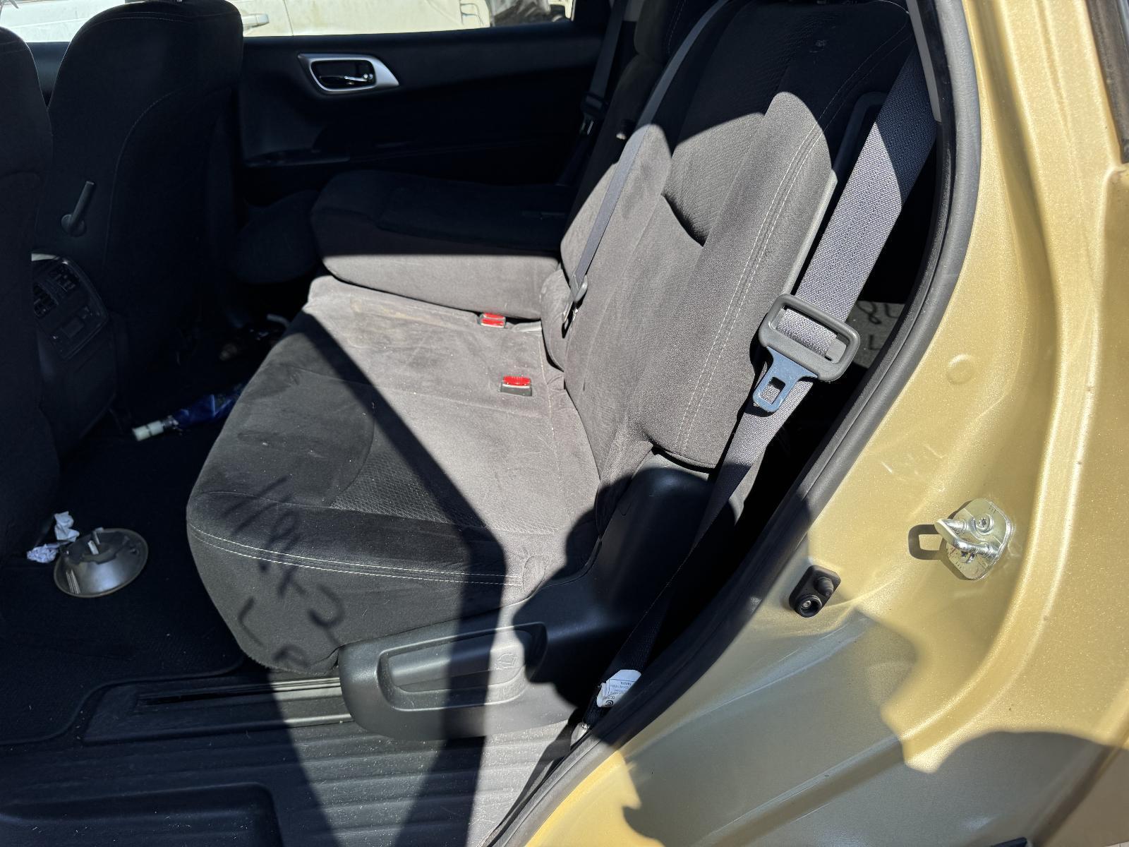 View Auto part 2nd Seat (Rear Seat) NISSAN PATHFINDER 2014