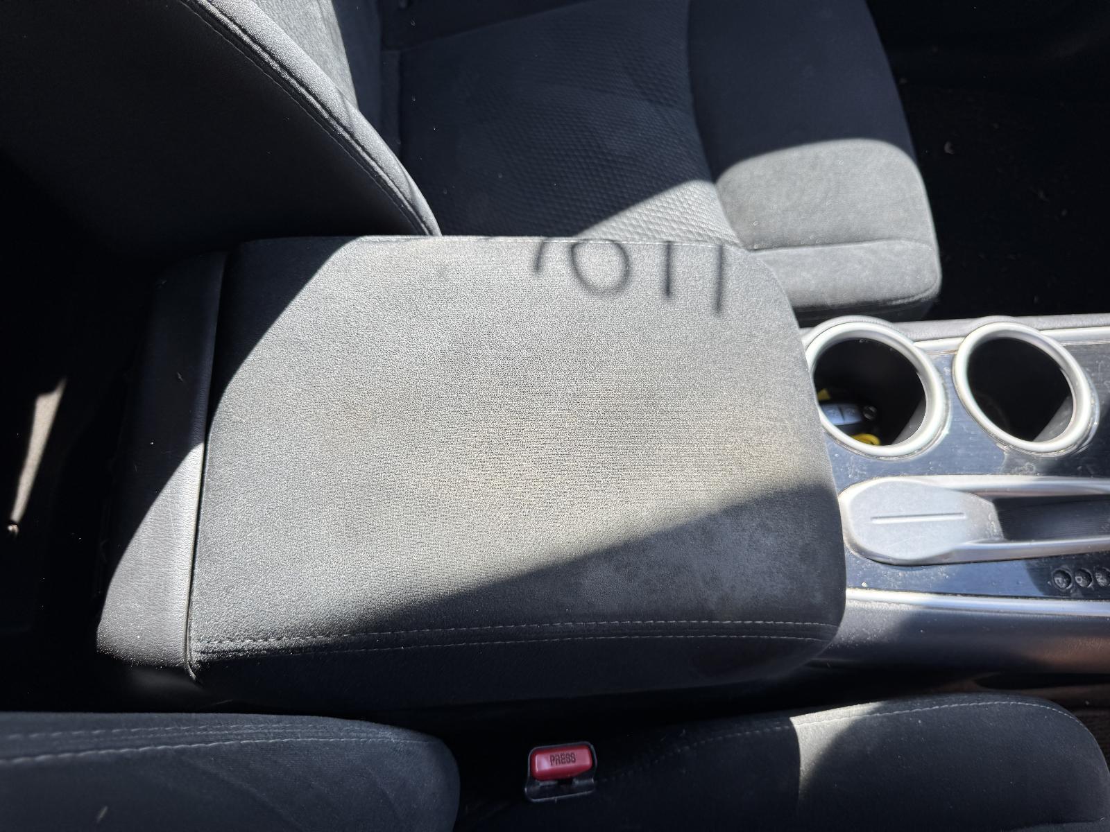 View Auto part Console NISSAN PATHFINDER 2014