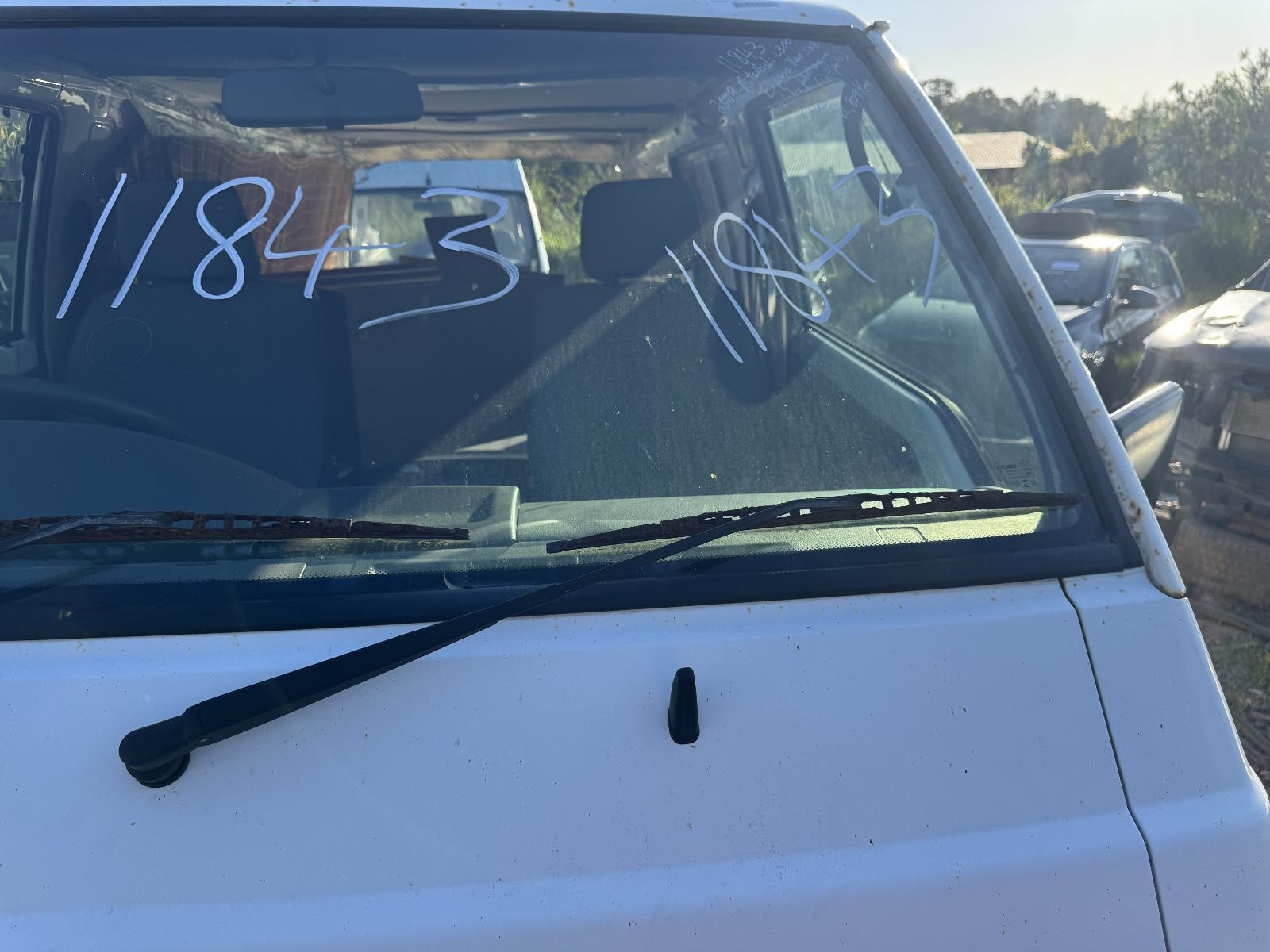 View Auto part Wiper Arm MITSUBISHI L300 2009