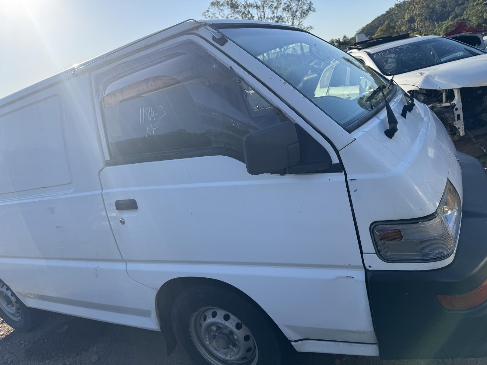 View Auto part Right Front Door MITSUBISHI L300 2009