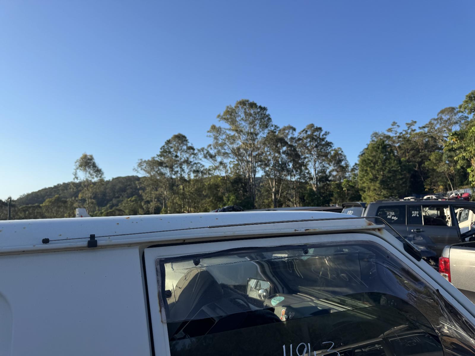 View Auto part Antenna MITSUBISHI L300 2009