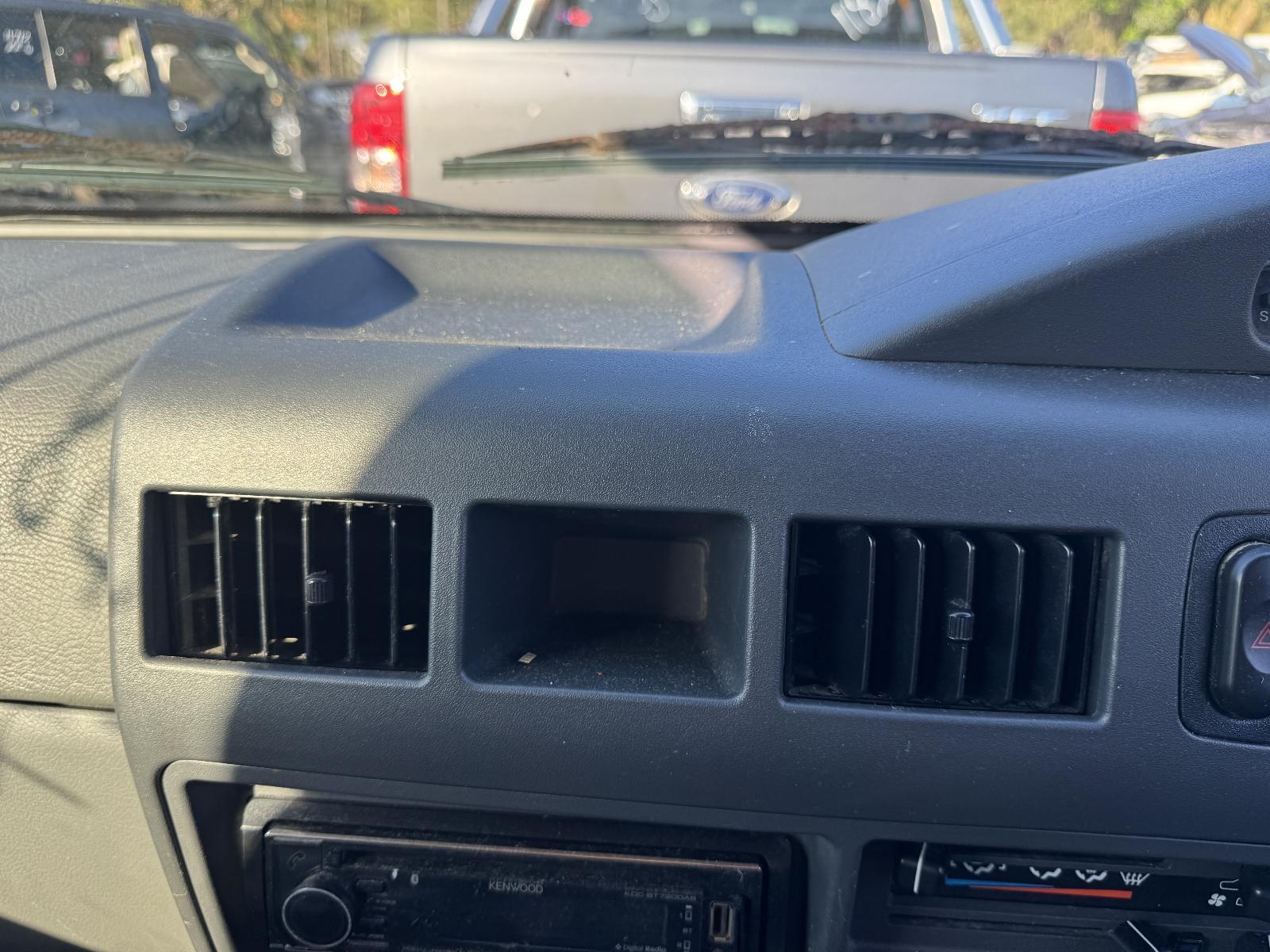 View Auto part Misc MITSUBISHI L300 2009