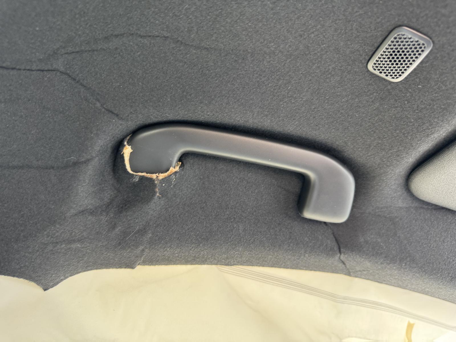 View Auto part Grab Handle TOYOTA YARIS 2024