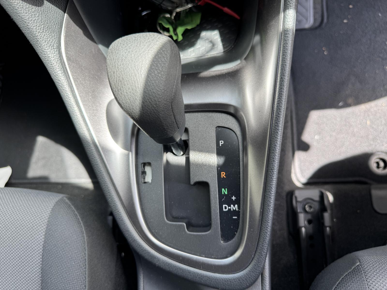 View Auto part Gear Stick/Shifter TOYOTA YARIS 2024