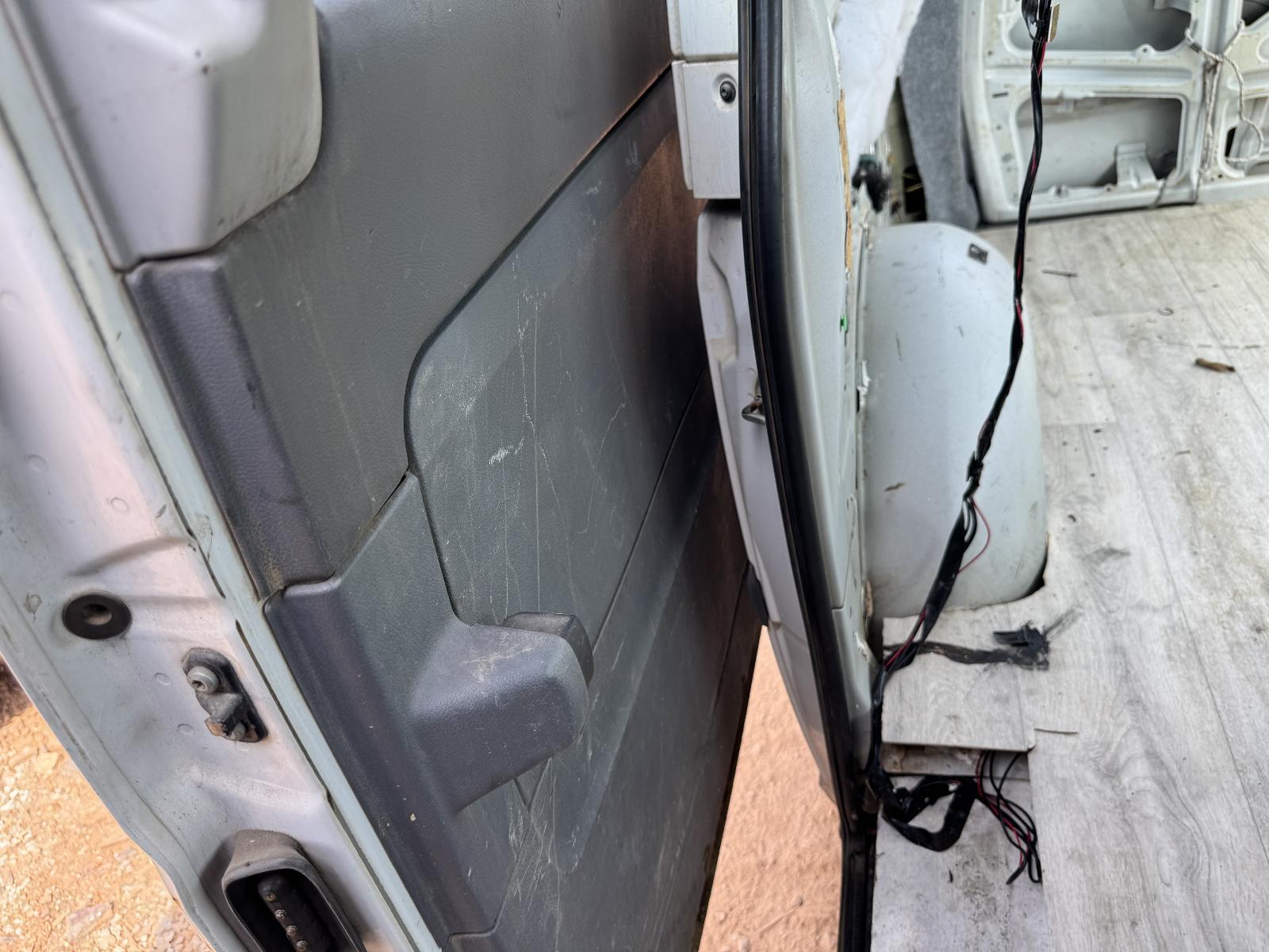 View Auto part Door Trim MERCEDES VITO 2005