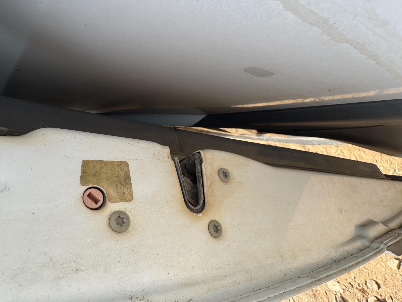 View Auto part Door/Boot/Gate Lock MERCEDES VITO 2005