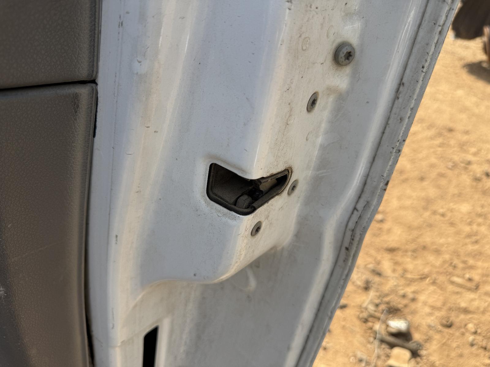 View Auto part Door/Boot/Gate Lock MERCEDES VITO 2005