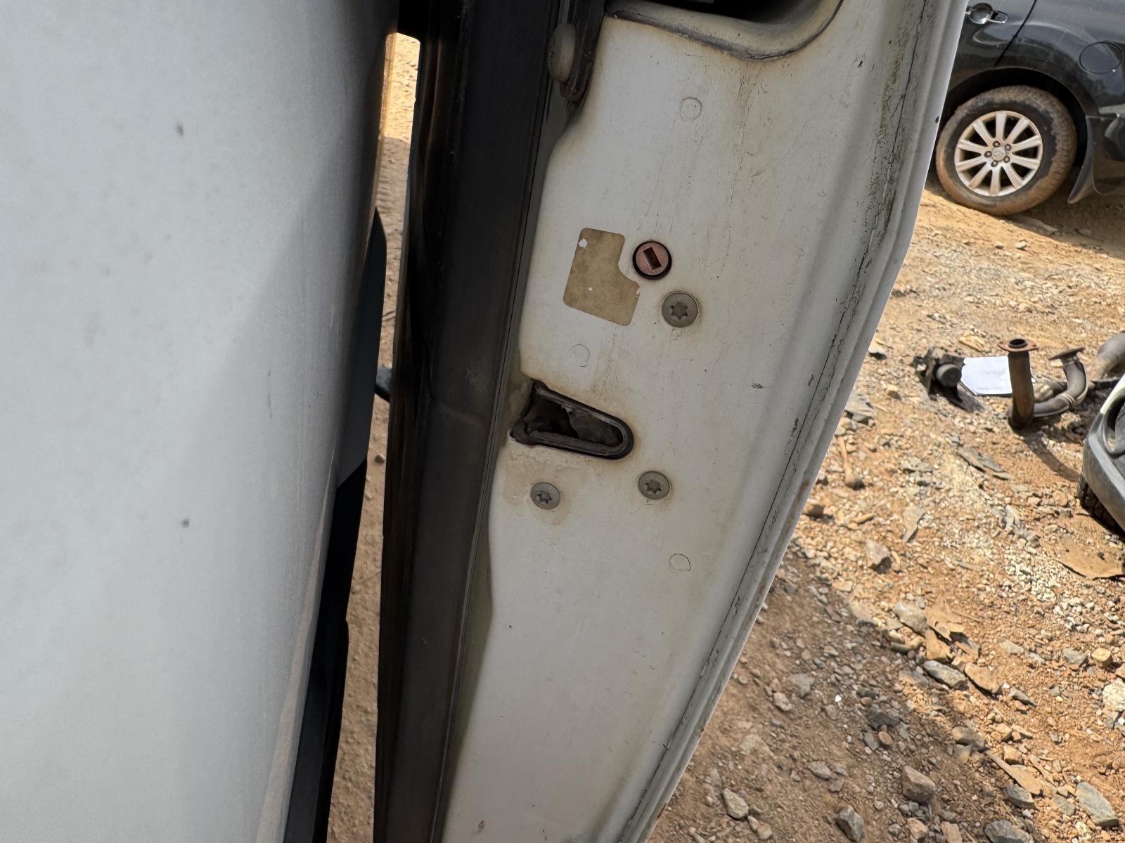 View Auto part Door/Boot/Gate Lock MERCEDES VITO 2005