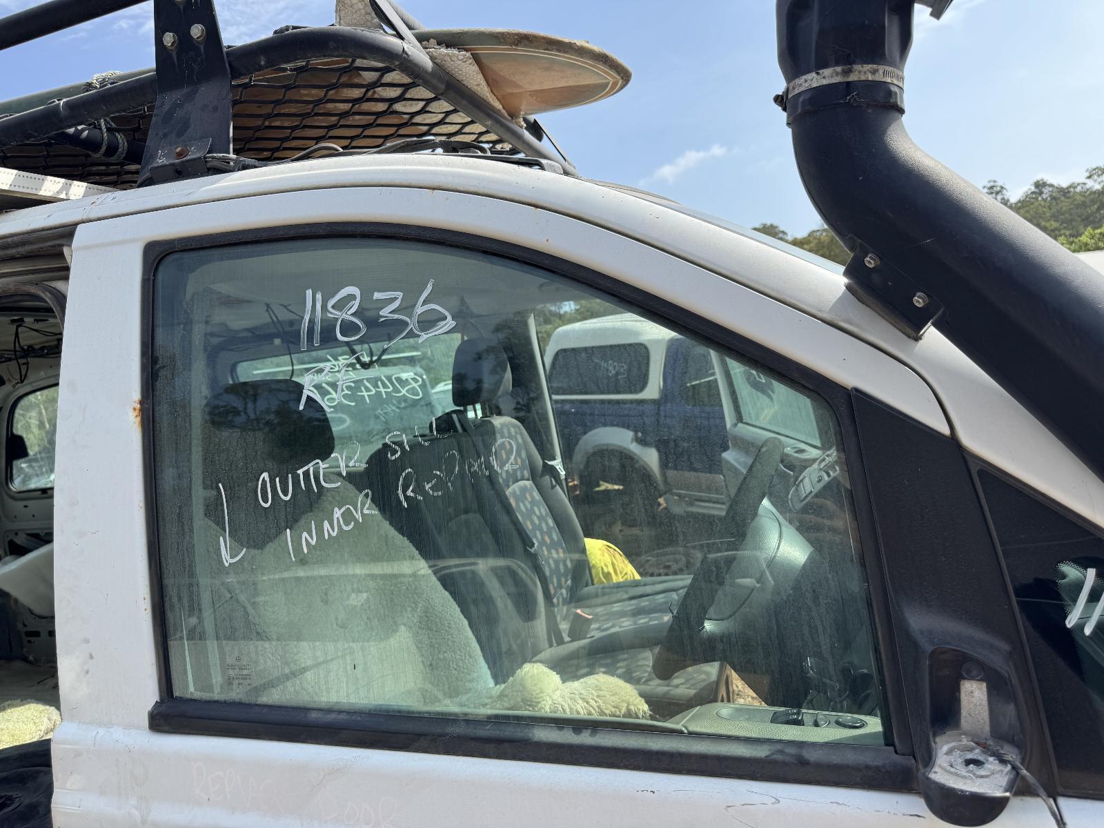 View Auto part Right Front Door Window MERCEDES VITO 2005