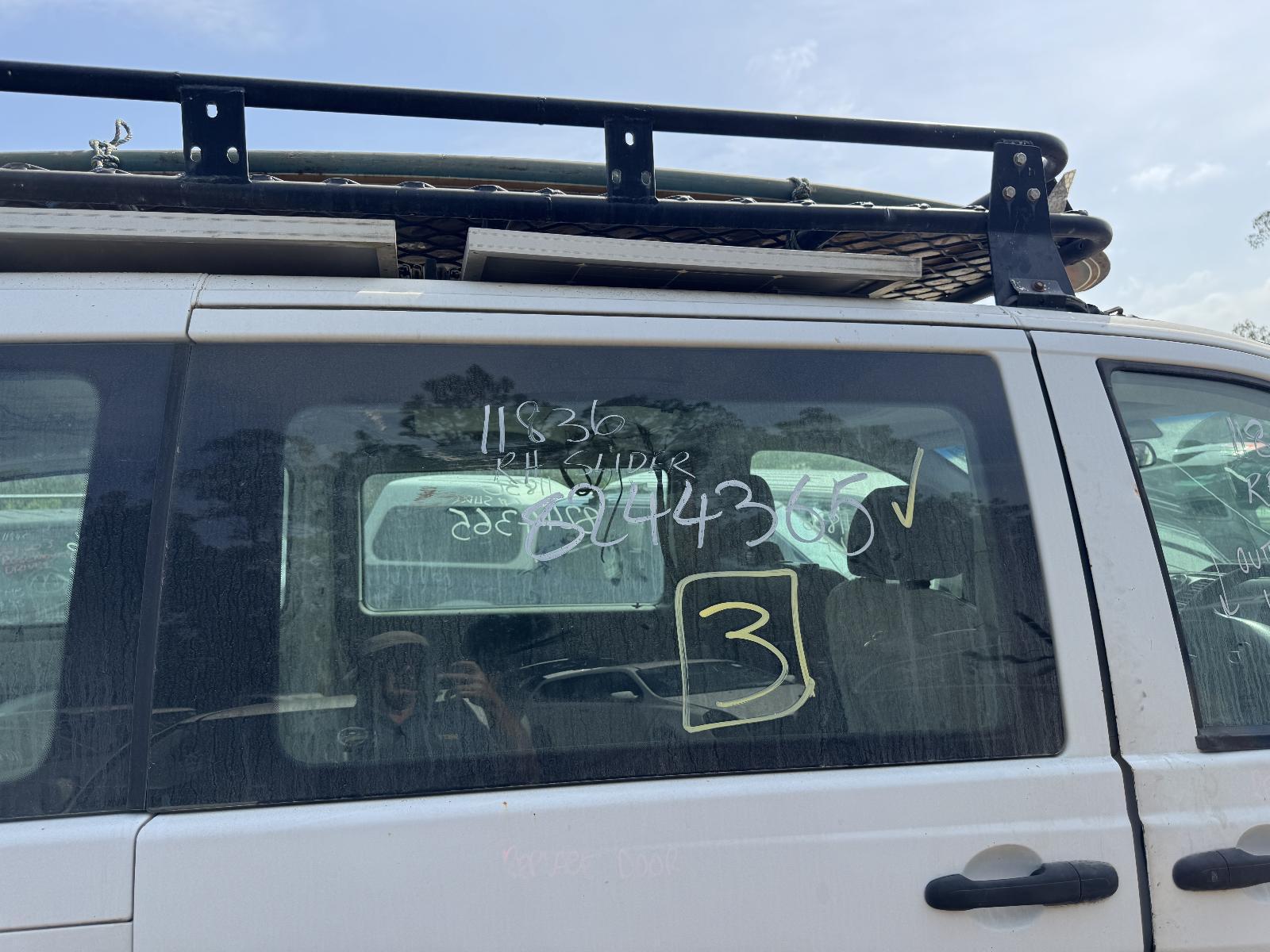 View Auto part Right Rear Door Window MERCEDES VITO 2005