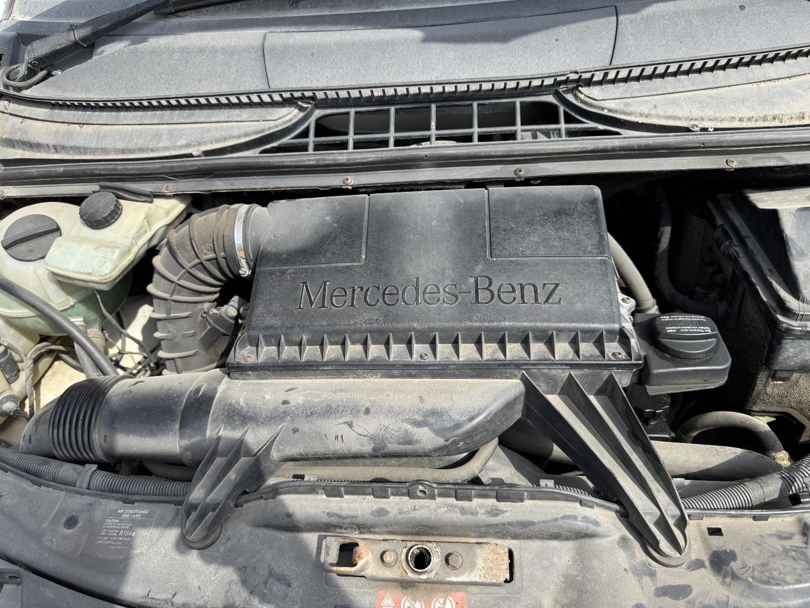 View Auto part Engine MERCEDES VITO 2005