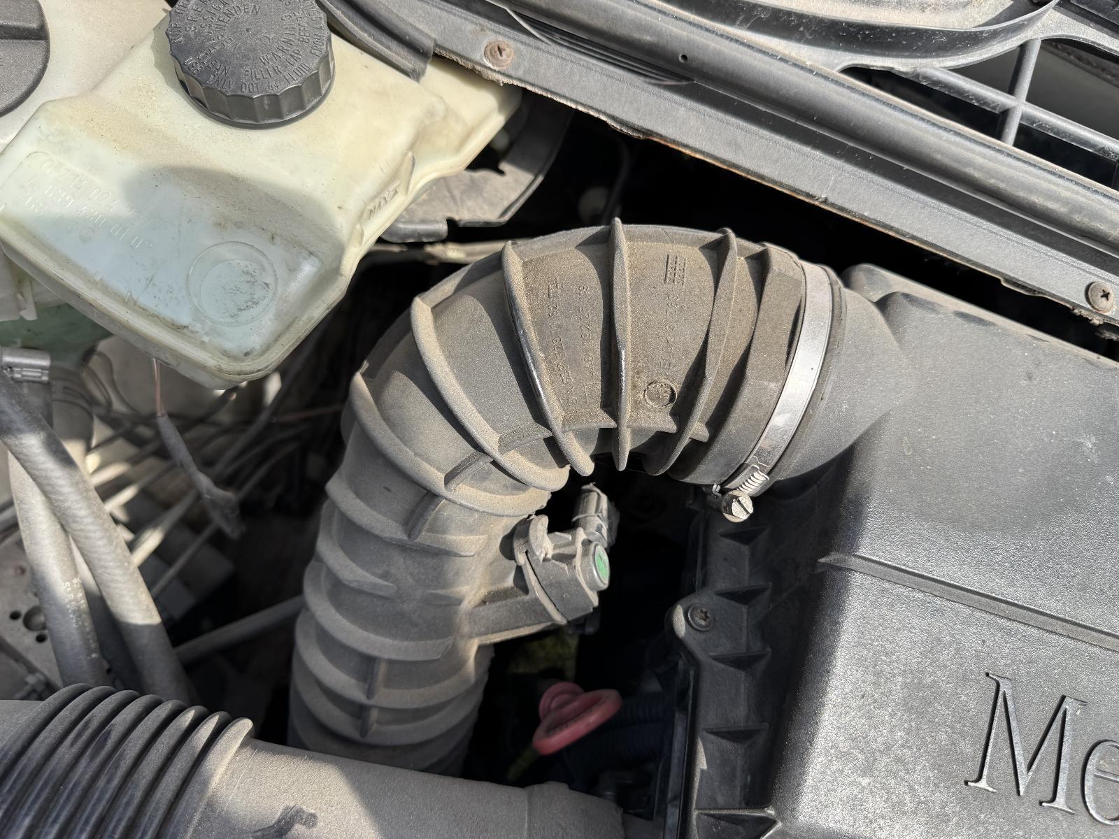 View Auto part Air Cleaner Duct/Hos MERCEDES VITO 2005