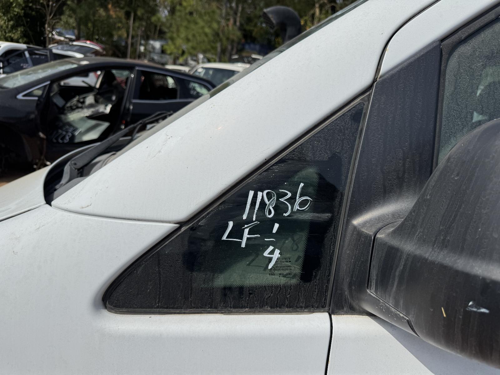 View Auto part Left Front 1/4 Door Glass MERCEDES VITO 2005