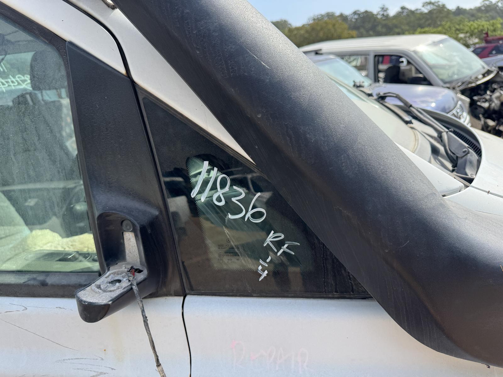 View Auto part Right Front 1/4 Door Glass MERCEDES VITO 2005