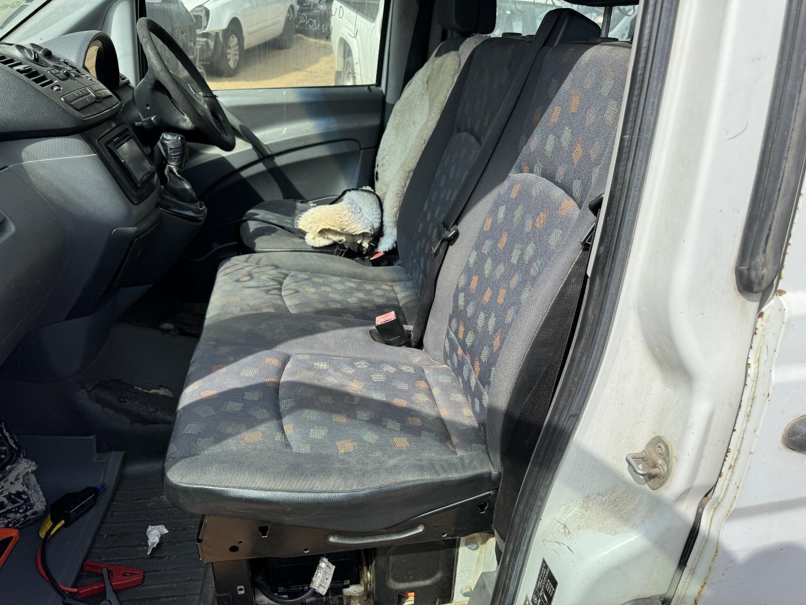 View Auto part Front Seat MERCEDES VITO 2005