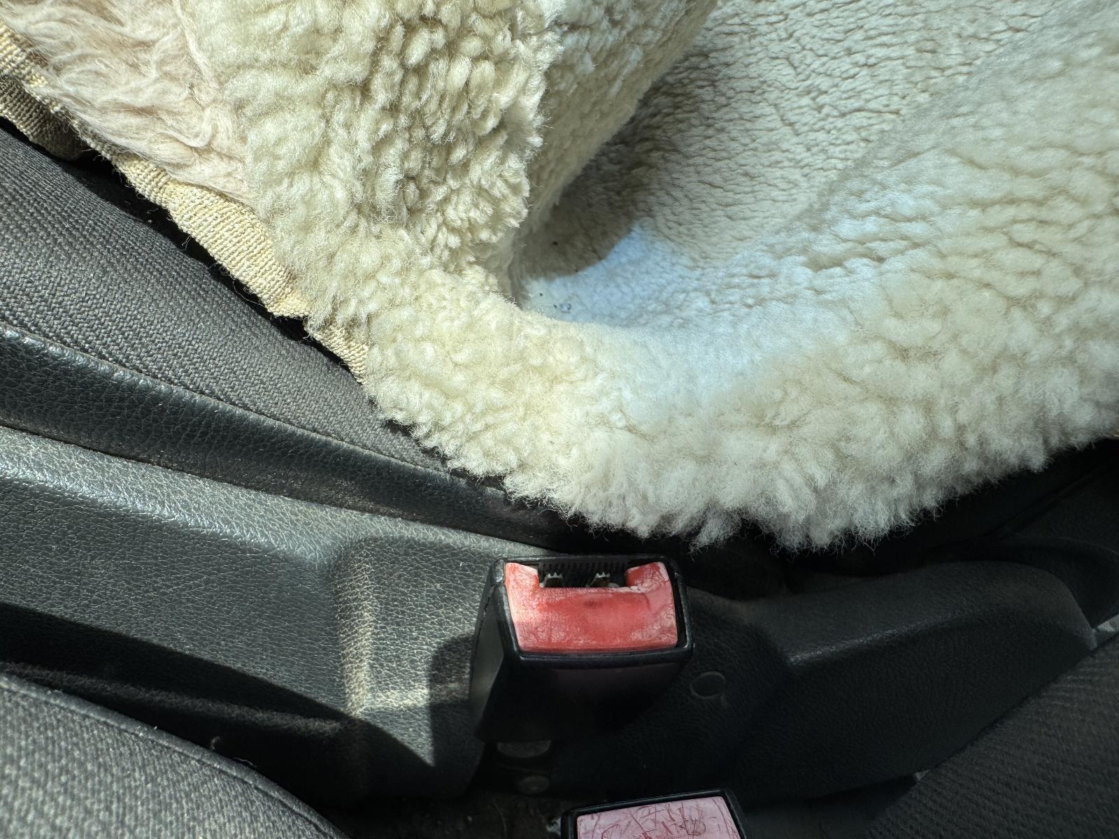 View Auto part Seatbelt/Stalk MERCEDES VITO 2005