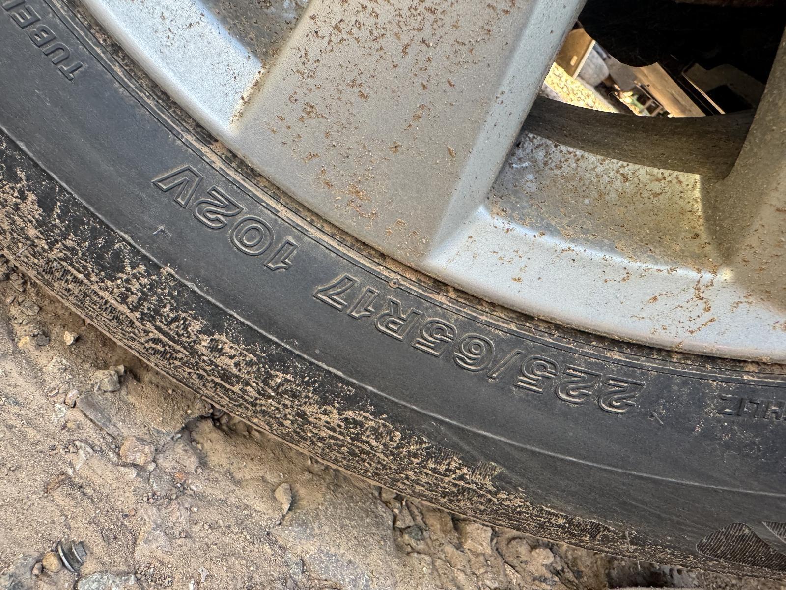 View Auto part Tyre Mazda Cx5 2013