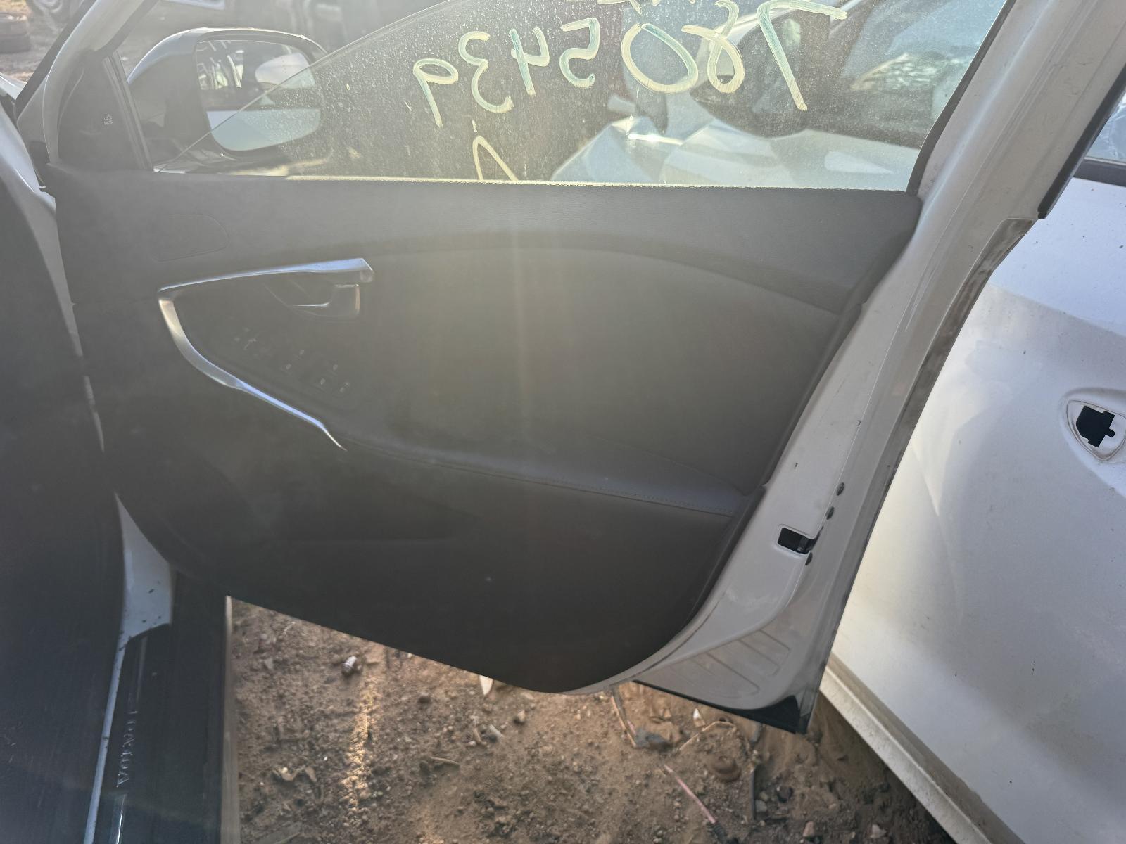 View Auto part Door Handle Volvo S40 2015