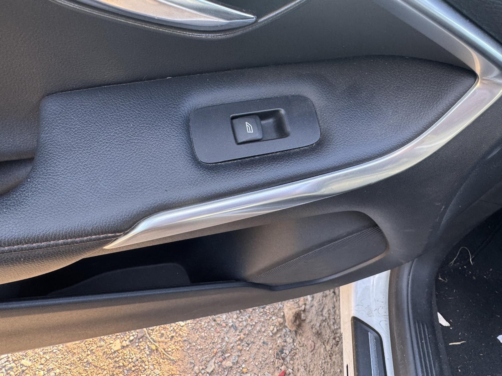 View Auto part Pwr Dr Wind Switch Volvo S40 2015