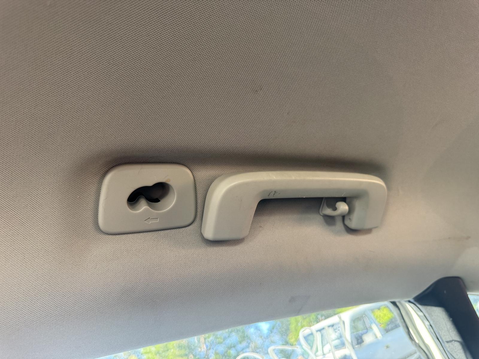 View Auto part Grab Handle Volvo S40 2015