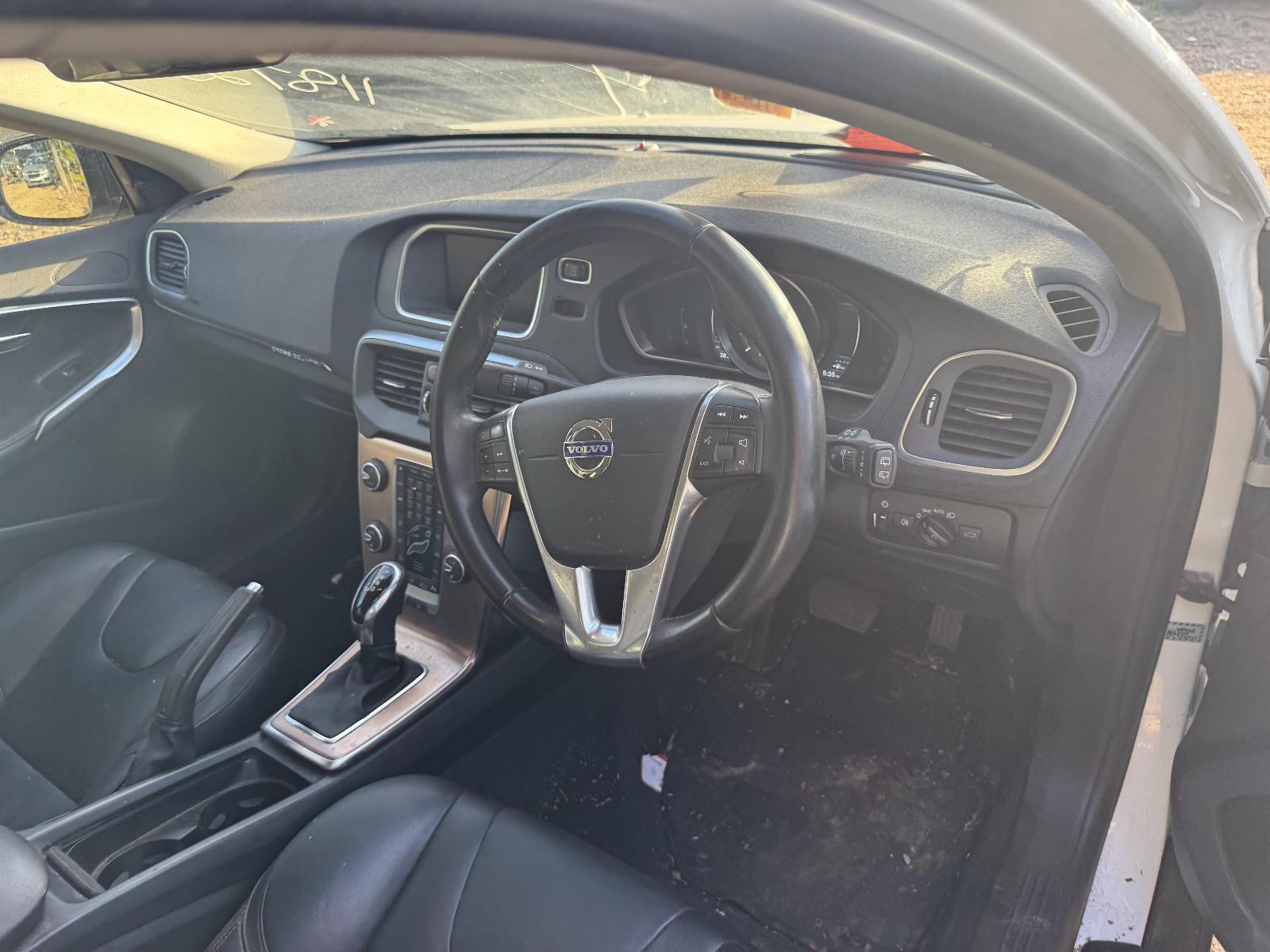View Auto part Misc Volvo S40 2015