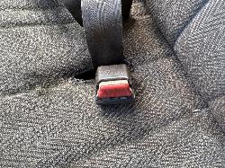 View Auto part Seatbelt/Stalk Toyota Landcruiser 1984